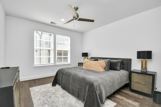 3302 Timbergrove Heights St, Houston, TX 77008 - bedroom featuring dark wood finished floors and ceiling fan