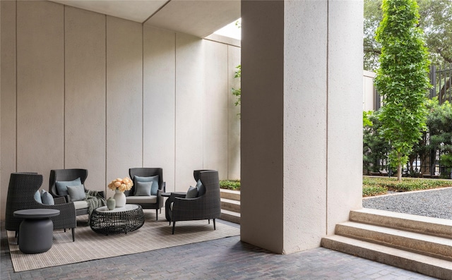 1111 Hermann Dr Unit 11F, Houston, TX 77004 - community lobby featuring a decorative wall