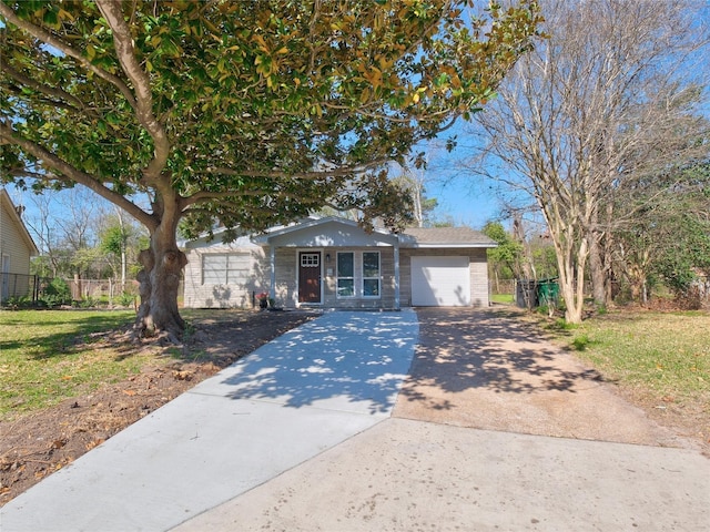 3215 Soway St, Houston, TX 77080 - ranch-style house featuring driveway and a garage
