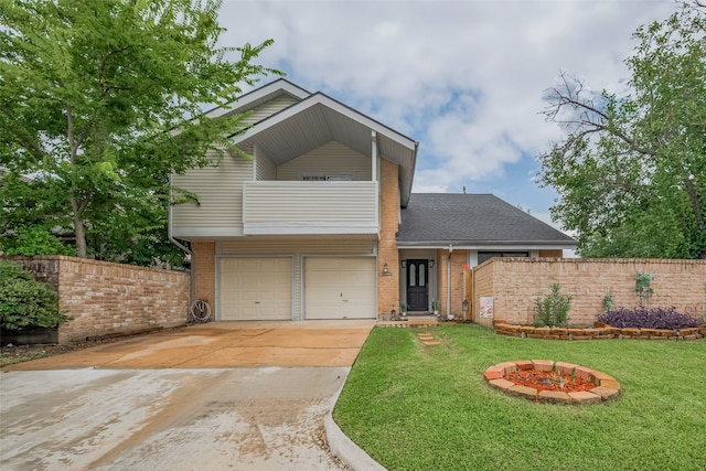 13515 W Hollowgreen Ct, Houston, TX 77082 - photo 1