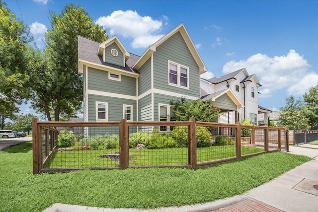 1101 Tabor St, Houston, TX 77009 - view of front of home featuring roof with shingles