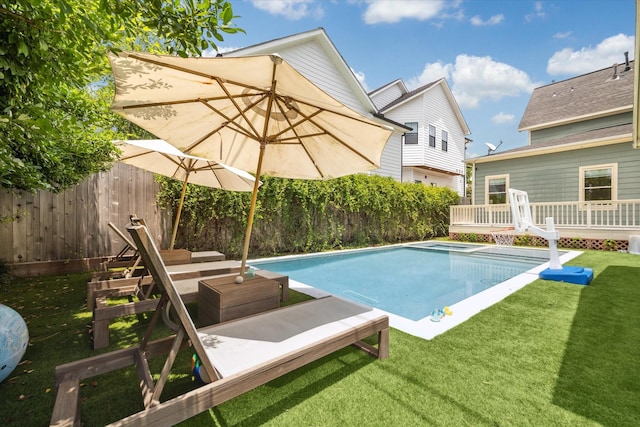 1101 Tabor St, Houston, TX 77009 - view of pool with a deck, a fenced backyard, and a pool with connected hot tub