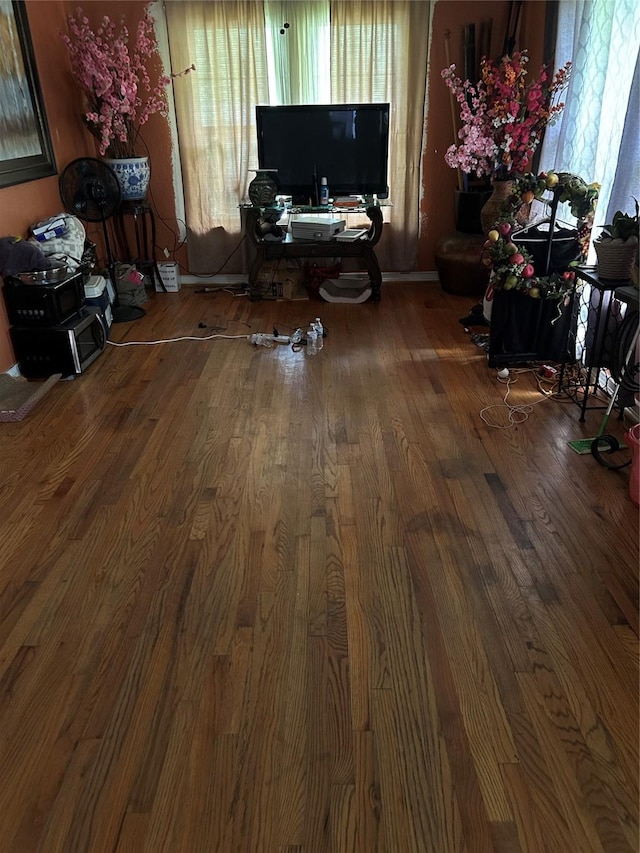 1506 Cordell St, Houston, TX 77009 - living area featuring wood finished floors