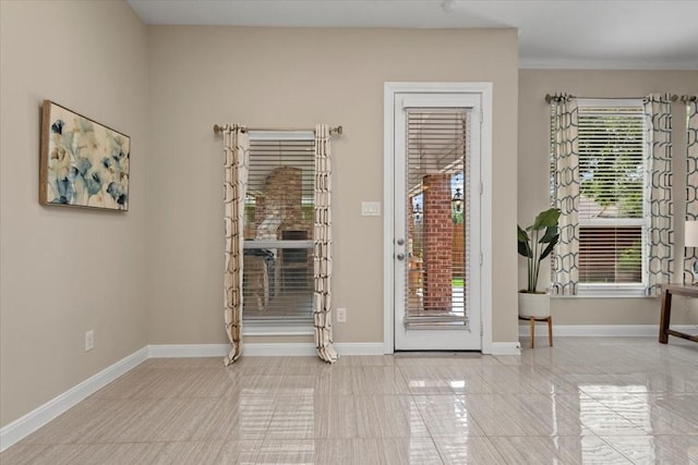 18135 Berry Garden Ln, Spring, TX 77379 - foyer featuring baseboards