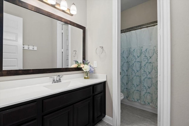 18135 Berry Garden Ln, Spring, TX 77379 - full bath featuring vanity and a shower with shower curtain