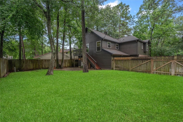 6 Sylvan Forest Dr, The Woodlands, TX 77381 - fenced backyard featuring stairs