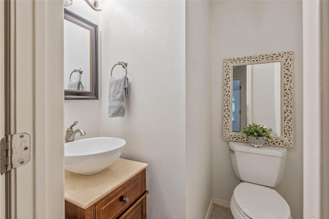6 Sylvan Forest Dr, The Woodlands, TX 77381 - bathroom featuring vanity and toilet