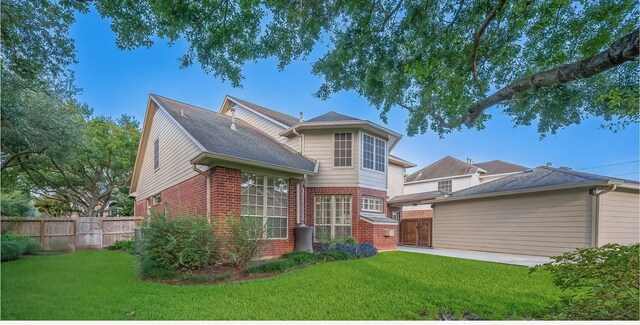 1902 Rosebay Ct, Sugar Land, TX 77479 - photo 29