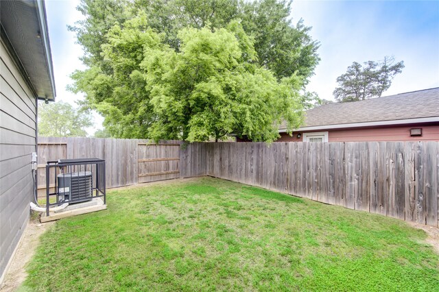 8103 Glass St, Houston, TX 77016 - photo 15