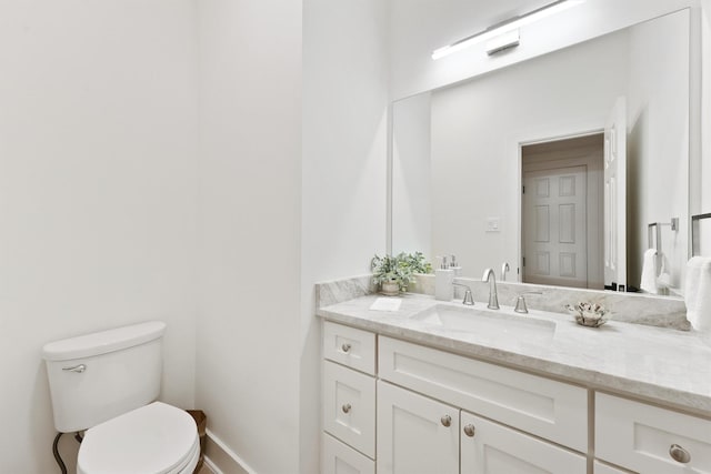 11 Forge Hill Pl, The Woodlands, TX 77381 - half bath featuring toilet and vanity