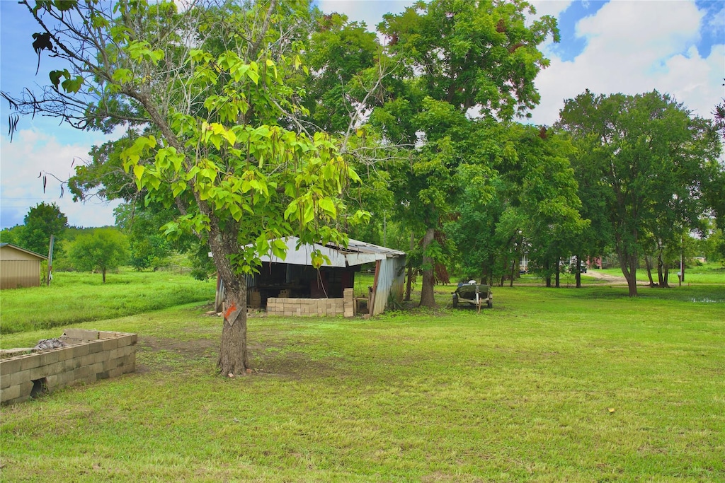 150 White Oak Dr, Trinity, TX 75862