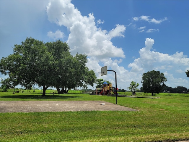 0000 Apache Trl, Angleton, TX 77515