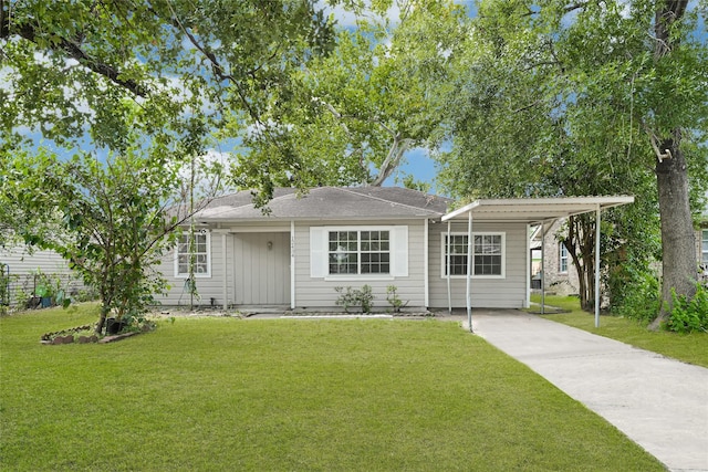 12434 Kathryn St, Houston, TX 77015 - view of front of house with a front lawn and driveway