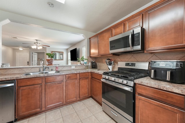 2722 Roaring Oaks Ln, Katy, TX 77449 - photo 6