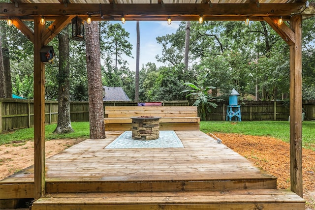 2151 Middle Creek Dr, Houston, TX 77339 - wooden terrace featuring a fenced backyard and view of scattered trees