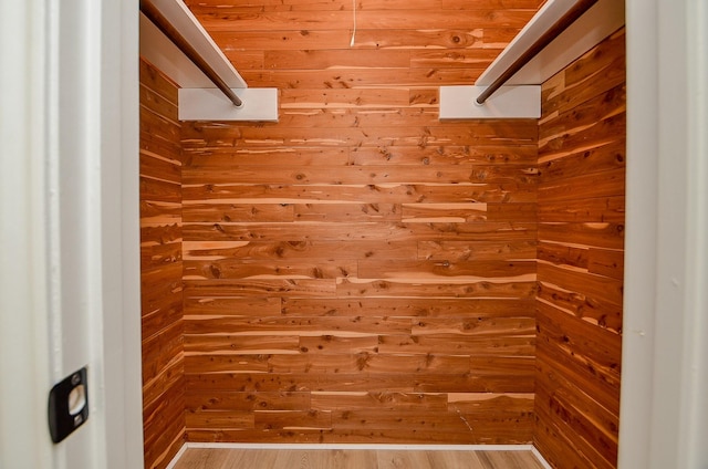 10623 Longmont Dr, Houston, TX 77042 - view of spacious closet