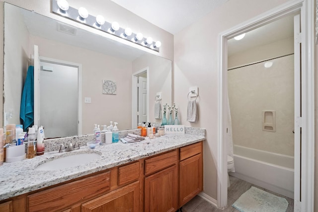 3261 Gladewater Ln, League City, TX 77573 - full bathroom featuring vanity and shower / tub combination