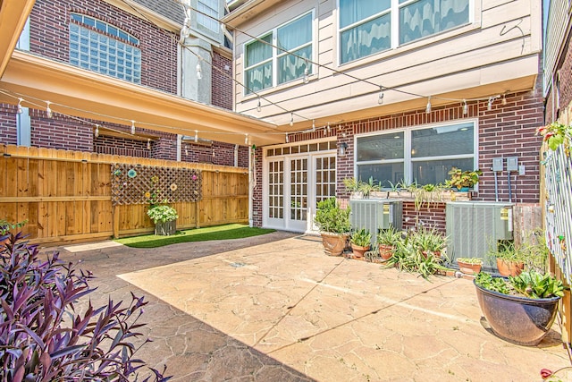 2315 Huldy St, Houston, TX 77019 - view of patio