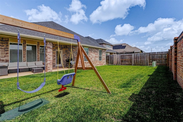 3368 Voda Bend Dr, Katy, TX 77493 - fenced backyard featuring outdoor lounge area and a patio