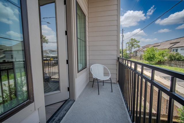 1720 Sedola Ln, Houston, TX 77055 - view of balcony