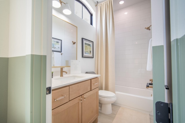 1720 Sedola Ln, Houston, TX 77055 - bathroom with vanity and shower / bath combo