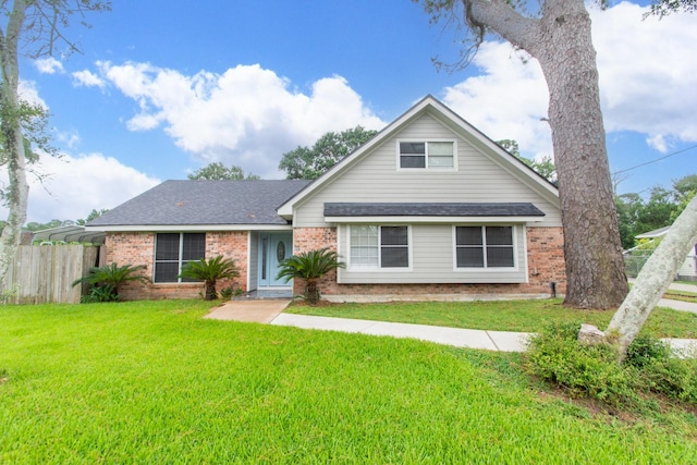607 Pine Cir, Pasadena, TX 77586 - photo 1