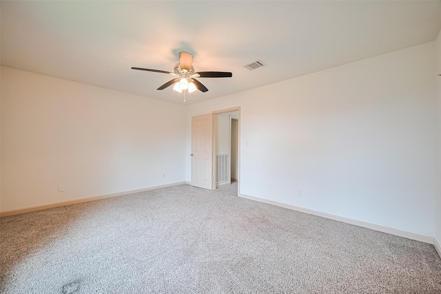 982 W Donovan St, Houston, TX 77091 - unfurnished room featuring light carpet and a ceiling fan