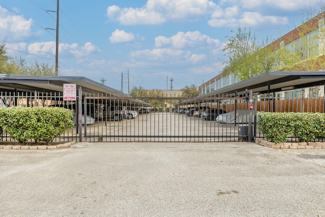 1312 Live Oak St Unit 215, Houston, TX 77003 - view of gate