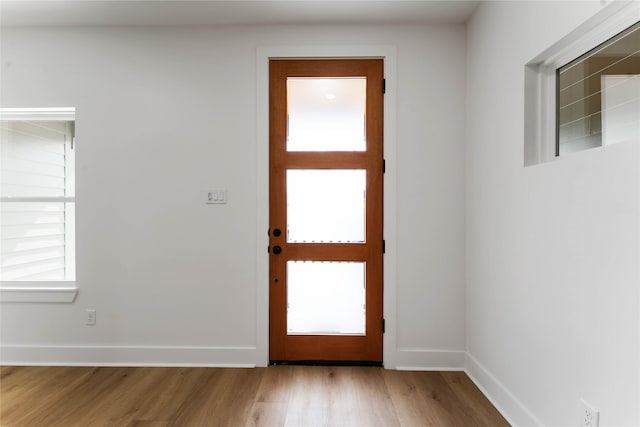 3327 Cornell St Unit A B, Houston, TX 77022 - foyer with wood finished floors and baseboards