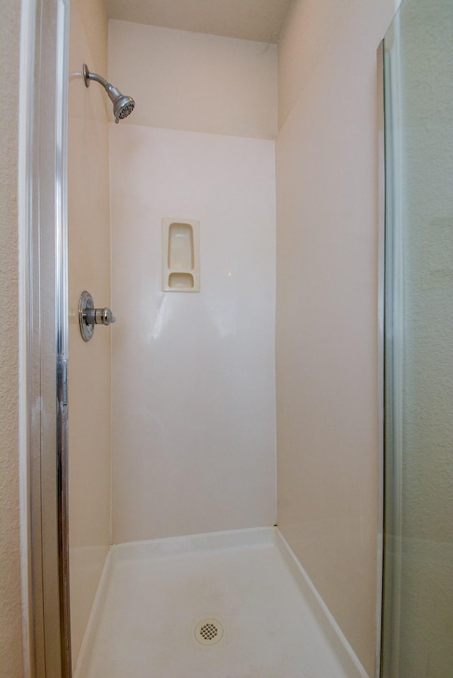 18702 Cypress Loch Dr, Spring, TX 77379 - full bath featuring a shower stall