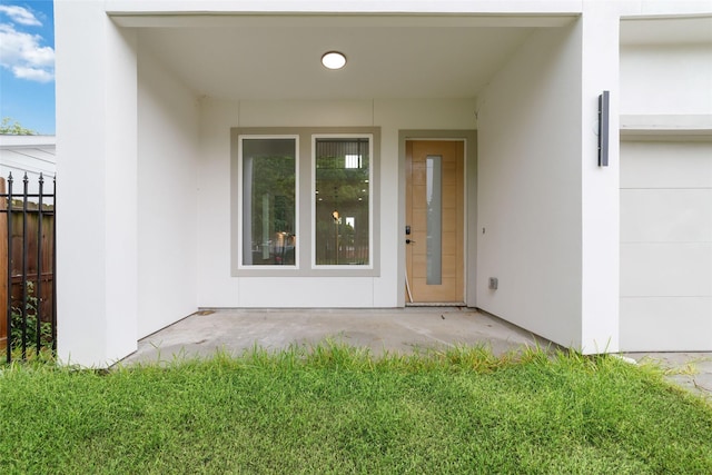 6715 England St, Houston, TX 77021 - entrance to property featuring stucco siding