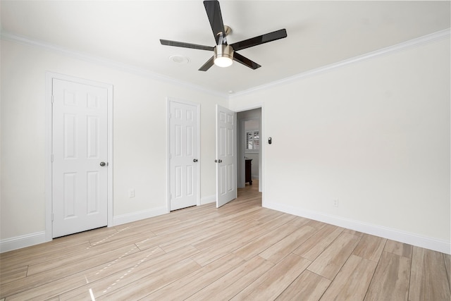 3815 Latma Dr, Houston, TX 77025 - unfurnished bedroom with light wood-style floors, crown molding, and ceiling fan