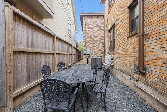 1902 Elmen St, Houston, TX 77019 - photo 20