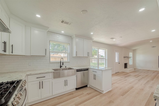 3407 Coachlight Ln, Baytown, TX 77521 - photo 19