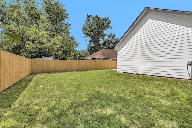 4412 Sayers St, Houston, TX 77026 - view of fenced backyard