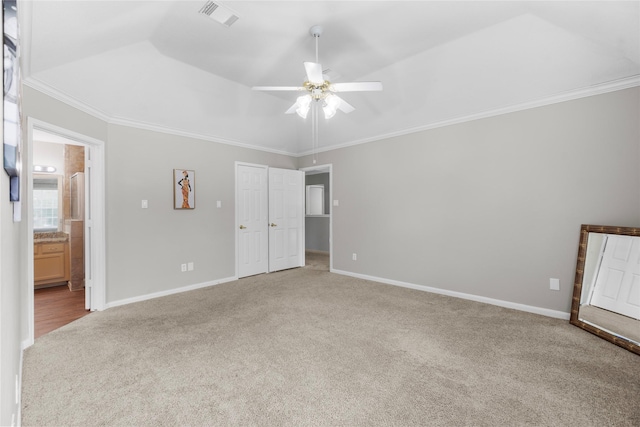 3327 Shady Glen Ln, Missouri City, TX 77459 - unfurnished bedroom featuring carpet, crown molding, connected bathroom, and a ceiling fan