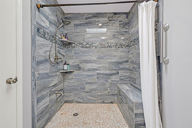 202 Old Bridge Lk, Houston, TX 77069 - full bathroom featuring a tile shower