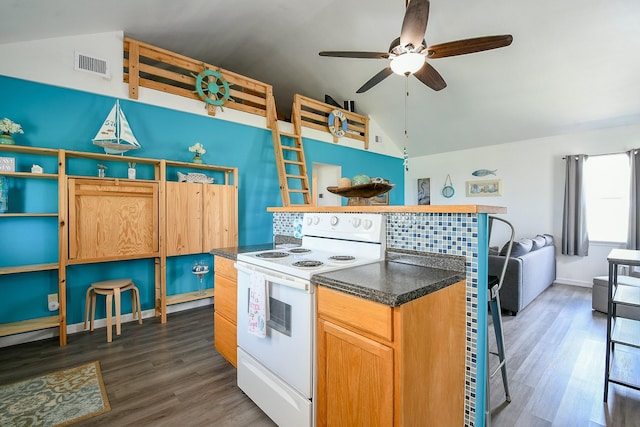 612 Tarpon Dr, Palacios, TX 77465 - photo 10