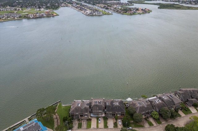 2816 Lighthouse Dr, Houston, TX 77058 - aerial overview of property's location with a nearby body of water and nearby suburban area