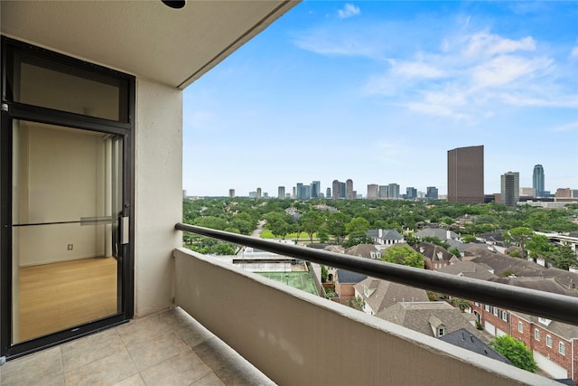 1111 Bering Dr Unit 1001, Houston, TX 77057 - balcony with a skyline view
