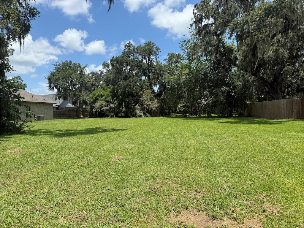 TBD Riveroaks Dr, West Columbia, TX 77486