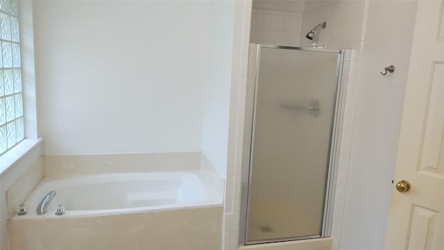 11718 Emerald Wood Dr, Houston, TX 77070 - full bath with a shower stall and a garden tub