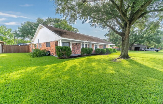 3405 Randall St, Pearland, TX 77581 - ranch-style house featuring brick siding