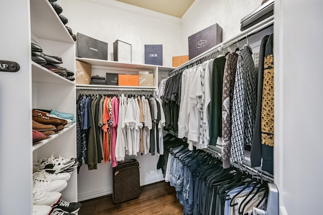 9503 Martha Springs Dr, Houston, TX 77070 - walk in closet featuring wood finished floors