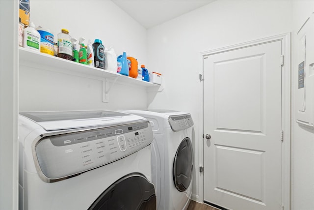 23502 Glenbuck St, Spring, TX 77373 - laundry room featuring washing machine and clothes dryer
