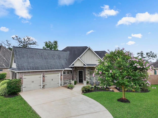 103 Lakeshore Ct, Clute, TX 77531 - craftsman-style home featuring concrete driveway, a front yard, and a shingled roof