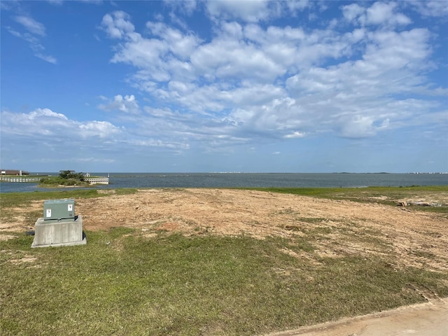 1506 Bay Pointe Dr, Galveston, TX 77554