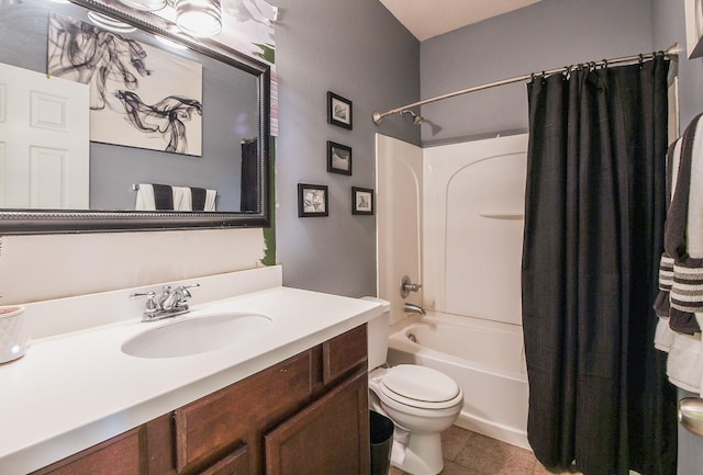 4723 Peninsula Garden Way, Humble, TX 77396 - full bath featuring shower / tub combo, vanity, and tile patterned flooring
