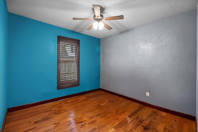 704 Heritage Oaks Dr, Angleton, TX 77515 - photo 19