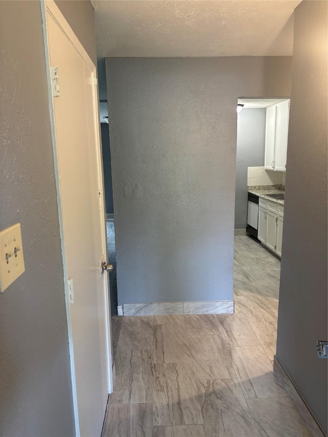 16227 Rapidcreek Dr, Houston, TX 77053 - photo 2